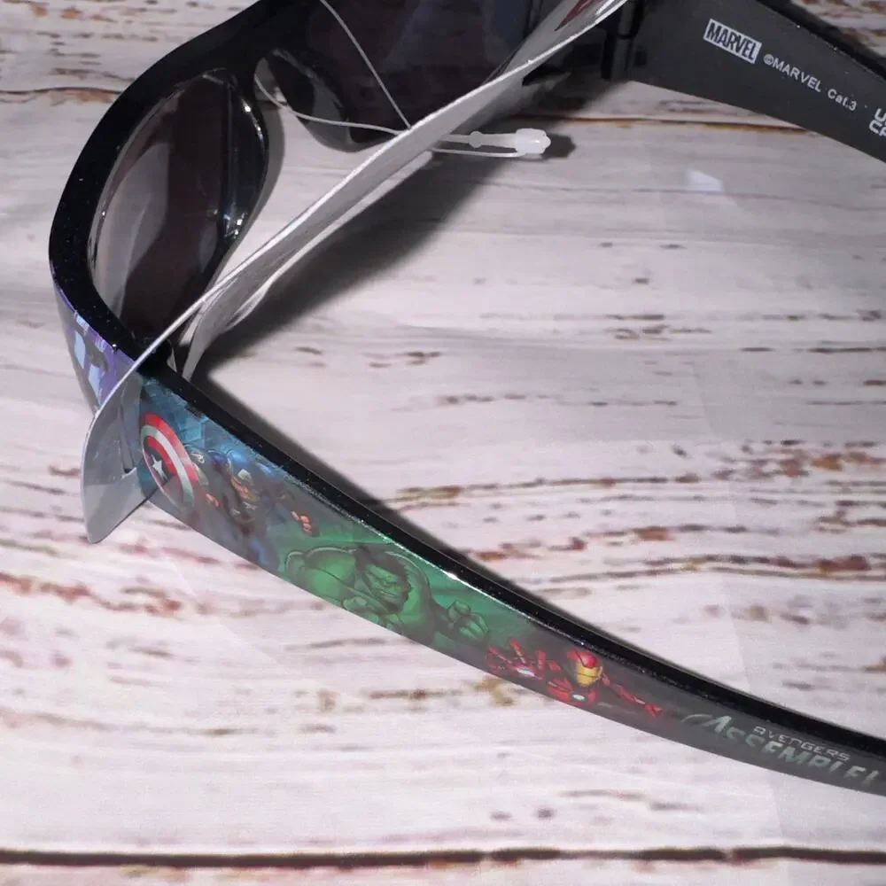 Marvel Avengers Kids Sunglasses with UV Protection NWT